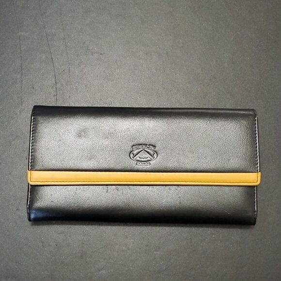 Stealth Mode black and tanish brown leather wallet - Picture 1 of 12